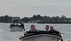 Dagmar, Präsidentin Nynke Rolf und Henk de Jong auf unserer Bootsfahrt  Montag 7. September 